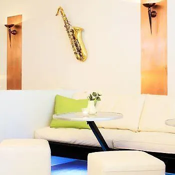 Milling Mini 19 ホテル